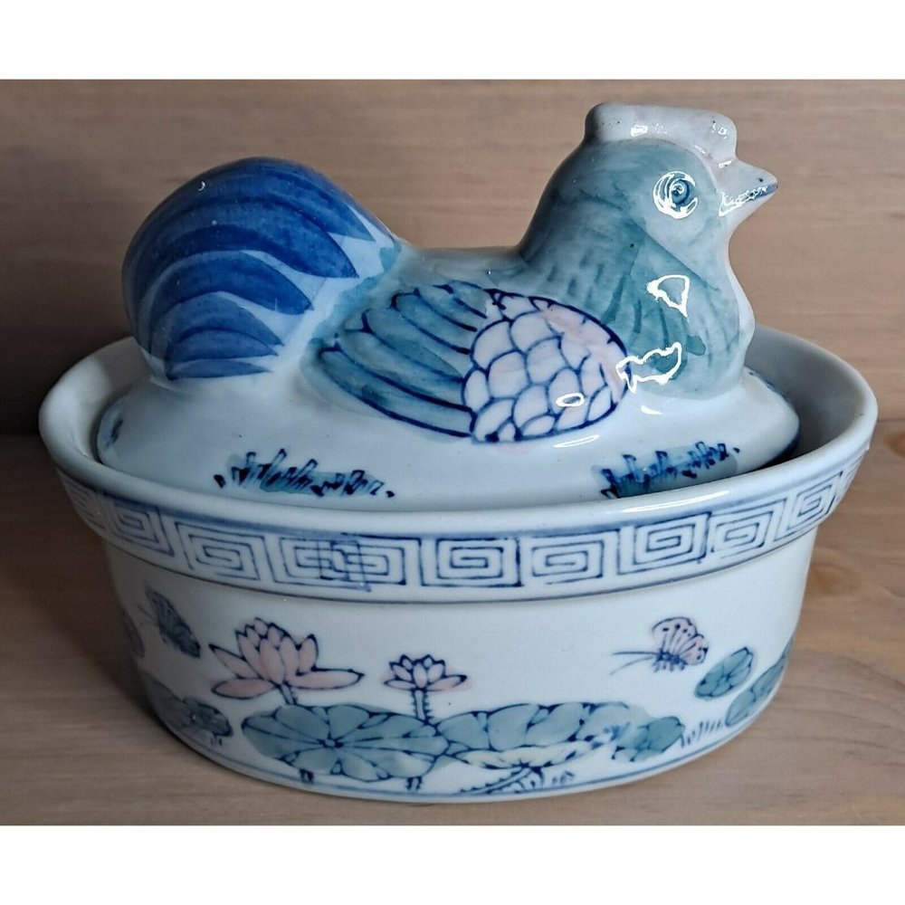 Vintage Hen on a Nest Chinese Porcelain Trinket Box Canister Jar Chicken